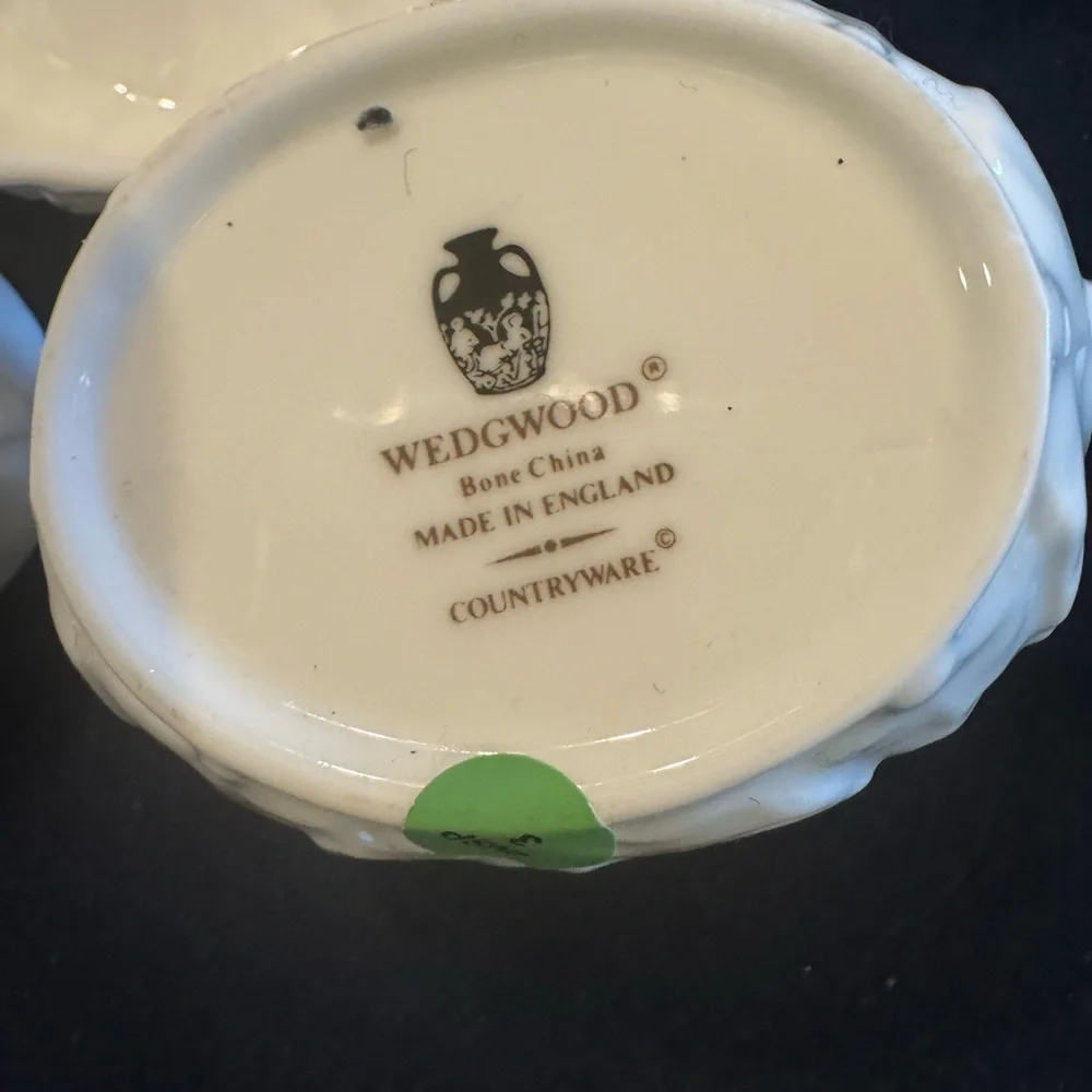 Vintage Wedgwood Countryware Service dish with Cream and Sugar Holders